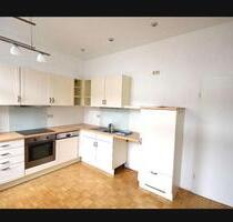 Exklusive, sanierte 2-Zimmer-Wohnung - Kiel Blücherplatz