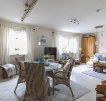 Schöne 3,5 Zimmer Wohnung Mit eine sehr guten Küche und Garten... - Kelsterbach