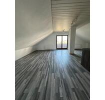 2 Zimmer Dachgeschoßwohnung zu vermieten - Oedheim