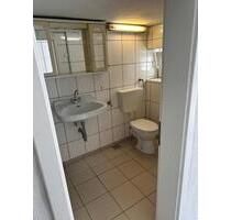 1 Zimmer Wohnung EG - 350,00 EUR Kaltmiete, ca.  45,00 m² in Kreuztal (PLZ: 57223)