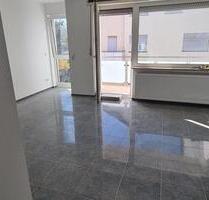 Bad Lippspringe 3-Zimmer BalkonTerrasse Stellplatz frei 01.05.