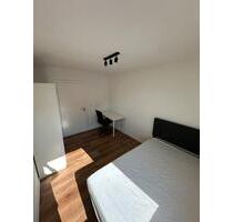 Renoviertes & möbliertes WG Zimmer im Zentrum; 3-er WG - Nürnberg Eberhardshof