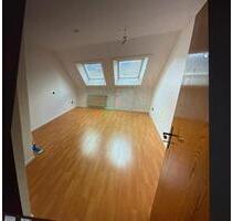 4 Zimmer Wohnung Dachgeschoss - 875,00 EUR Kaltmiete, in Plettenberg (PLZ: 58840)
