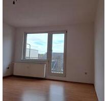 Helle 2-Zimmer-Wohnung in zentraler Lage zu vermieten - Oberhausen