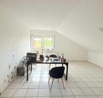 Gemütliche 2 Zimmer Dachgeschosswohnung mit Balkon - Wallenhorst