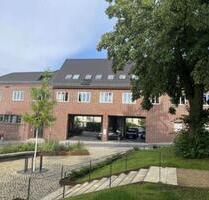 Exklusive 3 Zimmer Dachgeschosswohnung mit Sonnenterrasse - Potsdam Potsdam West