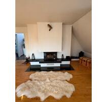 Möblierte Luxuswohnung 120qm, 3 Zimmer mit Kamin, 2 Balkonen - Norderstedt Garstedt