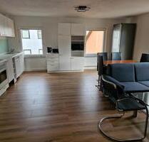 Helle frisch möblierte WG-Zimmer ggü. der DHBW, 4er WG, Top Lage! - Heidenheim an der Brenz Aufhausen