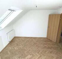 3 Zimmer Dachgeschoss 68qm Wohnung in Höfen - Höfen an der Enz