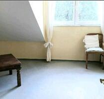 Pf-Nord, 1 Zimmer in Dachgeschoss, Sonnige Aussicht! - Pforzheim Nordstadt
