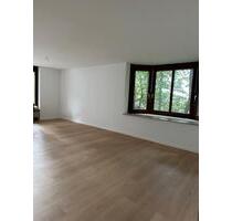 Großzügig geschnittene 2-Zimmer Wohnung mit Terrasse und Garten - Stuttgart Bad Cannstatt