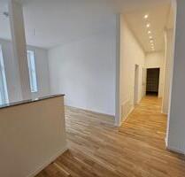 Denkmalimmobilie - 3 Zimmer inkl. Balkon + Parkett + Bad mit Wa & Du + SP - Magdeburg Alte Neustadt
