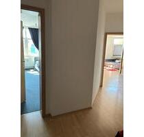 2- Zimmer Wohnung mit EBK im Hofer Zentrum