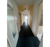 4 Zimmer Balkon Stellplatz kalt 950€ - Paderborn