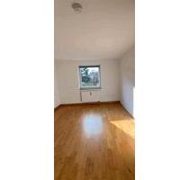 Zentrales Zimmer in gemütlicher 2er-Mädels-WG - Augsburg Haunstetten-Siebenbrunn