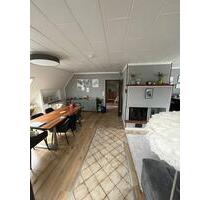 4-Zimmer Wohnung mit Balkon, Wintergarten & gemeinschafts Garten - Tangstedt