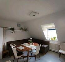 Vermiete 3-Zimmer Wohnung DG - 720,00 EUR Kaltmiete, ca.  66,00 m² in Nürnberg (PLZ: 90453) Holzheim