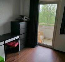 WG Zimmer mit Balkon und eigenen Parkplatz ab Sofort - Hamburg Billstedt