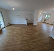 5,5 Zimmer Wohnung mit Balkon zu verm. Erstbezug nach Renovierung - Büdingen