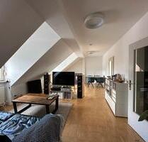 2-Zimmer Dachwohnung mit Loggia in Innenstadt (Max-Busch-Str.) - Buckenhof