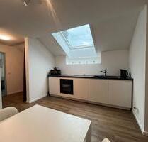 WG Zimmer im DG - direkt am See - Konstanz Allmannsdorf