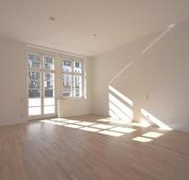 Erstbezug moderner, sanierter Altbau 3-Zimmer Wohnung Einbauküche, Balkon, Tiefgarage - Villingen-Schwenningen Kopsbühl
