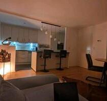 Sonnige voll möblierte 2-zimmer Wohnung mit Terrasse und Garten - Göttingen Elliehausen / Esebeck