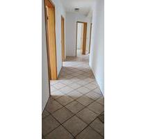 Helle, große 3 Zimmer Wohnung im Hochparterre in Uetze