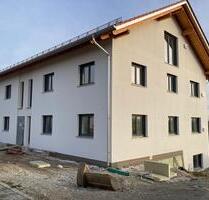 Erstbezug: 2-Zimmer Dachgeschosswohnung (2.OG) mit Balkon - Oberding