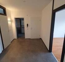 AB 01.02.2026 Attraktive 2-Zimmer DG Wohnung zu vermieten - Stolberg (Rhld.) Büsbach