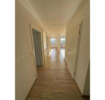 Helle 3 Zimmer Wohnung mit Balkon und EBK - Mössingen