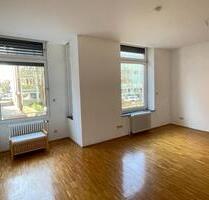 Schöne 2 Zimmer Wohnung mit großer Terrasse und Einbauküche - Aachen Aachen-Mitte