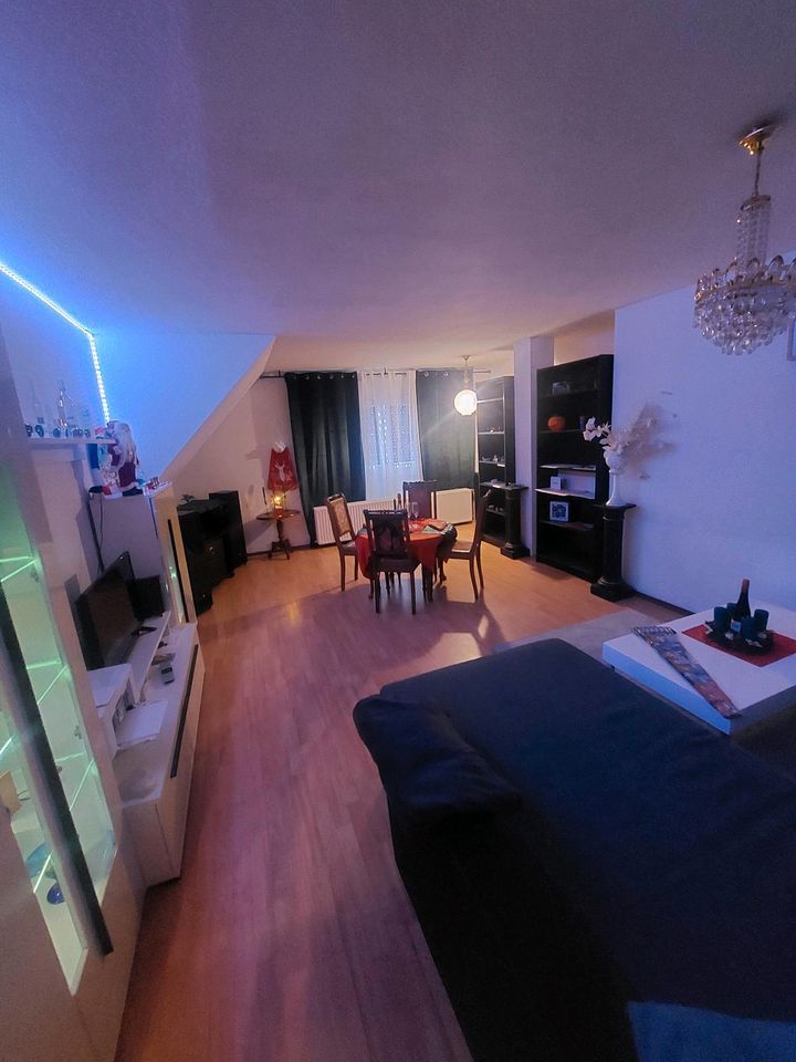1 Zimmer zu vermieten - 550,00 EUR Kaltmiete, ca.  30,00 m² in Siegburg (PLZ: 53721)