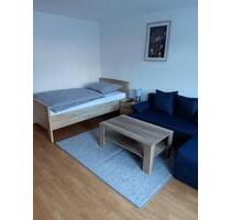 Vermiete WG-Zimmer - 500,00 EUR Kaltmiete, ca.  20,00 m² in Bruckberg (PLZ: 84079)