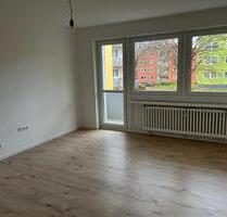 Erstbezug nach Sanierung - 3 Zimmer Wohnung mit Balkon im 1.Obergeschoss - Hagen Hagen-Nord