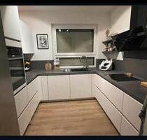 Zwei teilmöblierte Zimmer mit eigenem Bad und Gemeinschaftsküche - Jever