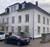 Moderne 2 12 - Zimmer Wohnung in Altstadtvilla 