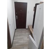 Schöne 1 Zimmer Wohnung - 450,00 EUR Kaltmiete, ca.  28,00 m² in Bonn (PLZ: 53111)