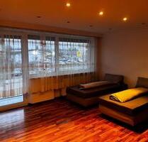 Montuer Zimmer vermietung - 500,00&nbsp;EUR Kaltmiete, ca.&nbsp; 100,00&nbsp;m&sup2; in Fürth (PLZ: 90763) Südstadt