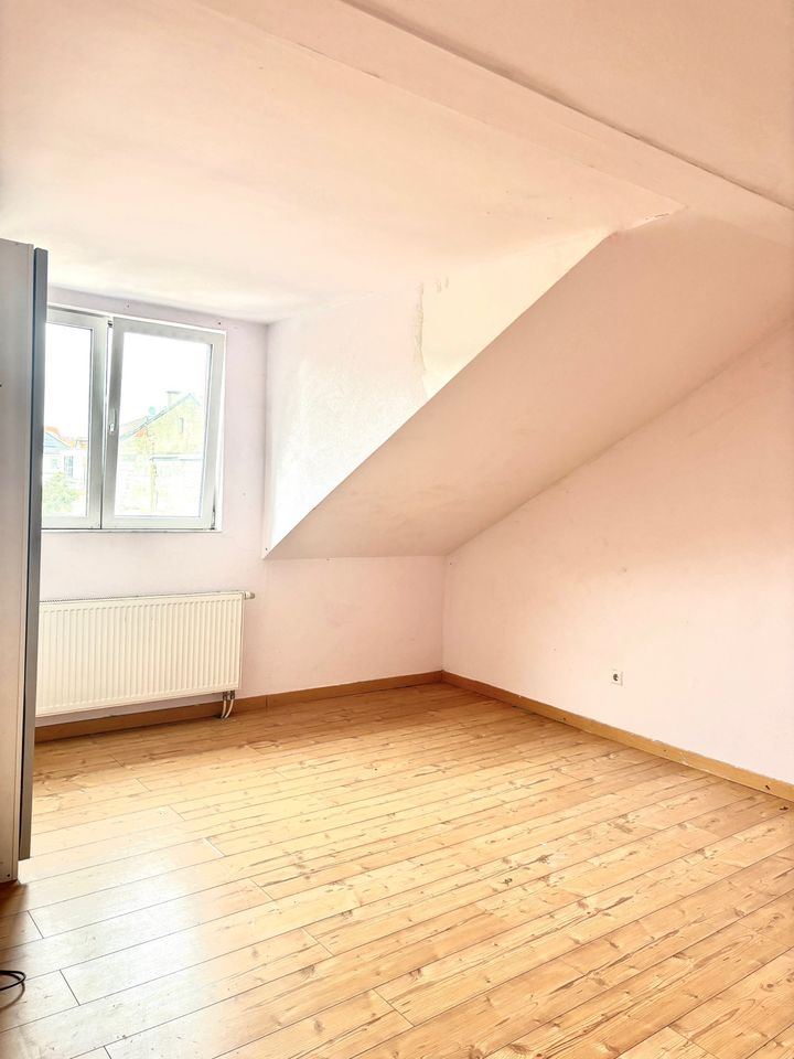 2-Zimmer Wohnung in Östringen(in Renovierung!)