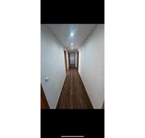 Moderne 4-Zimmer Wohnung mit Balkon in Köngen zu vermieten