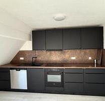 Schöne 4- Zimmer Dachgeschoss Wohnung in Großkötz!