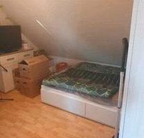 Möbliertes WG-Zimmer (13 qm) zur Untermiete – 700€ all-in - Berlin Lankwitz