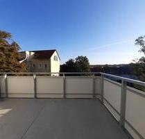 Wohnen in Freiberg! Schöne helle 2 RWG mit Balkon im 1. OG zu vermieten!