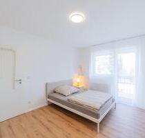 Möbliertes WG Zimmer mit Balkon (auch Jobcenter möglich) in einer 3er WG in zentraler Lage von Nürnberg