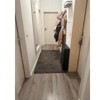 Biete schöne 2 Zimmer Wohnung ohne EBK - Emden