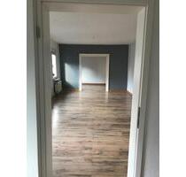 Wohnung 3 Zimmer 90qm - 900,00&nbsp;EUR Kaltmiete, ca.&nbsp; 90,00&nbsp;m&sup2; in Limburg an der Lahn (PLZ: 65549)