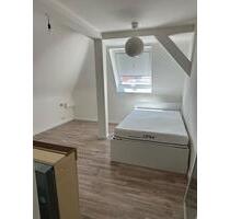 1-Zimmer Dachgeschosswohnung in Stuttgart Ost - Top Lage