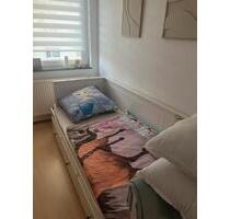 1 Wg Zimmer (nur Frauen ) - 650,00 EUR Kaltmiete, ca.  60,00 m² in Bremen (PLZ: 28237) Burglesum