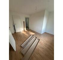 Charmante kernsanierte 3-Zimmer Maisonette-Wohnung mit Balkon - Braunschweig Lehndorf-Watenbüttel
